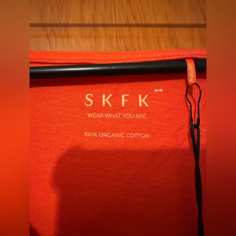 SKFK BAT T-Shirt Size 6 - Picture 5 of 7